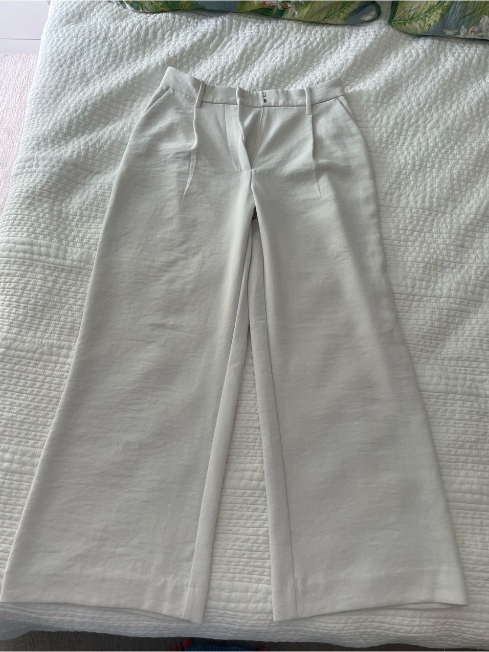 Abercrombie & Fitch White Tailored Wide-Leg Trousers